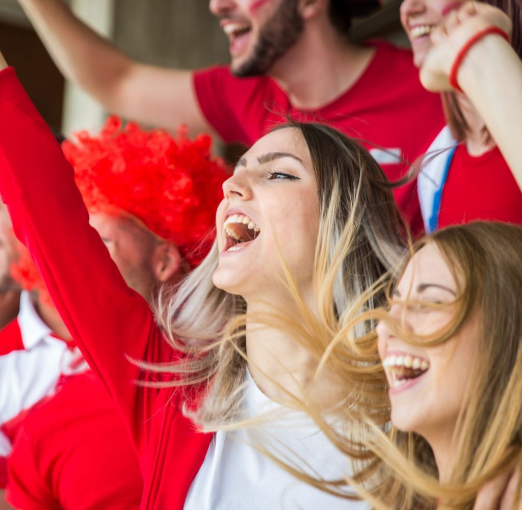 Fußball-Fans im Olympiastadion Berlin