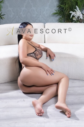 Nadine Escort Düsseldorf